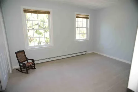 4 Shannon Drive Stratham NH 03885