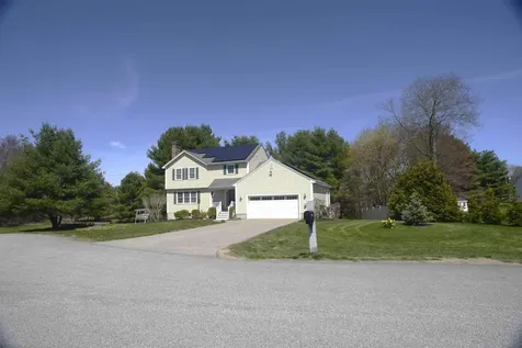 4 Shannon Drive Stratham NH 03885