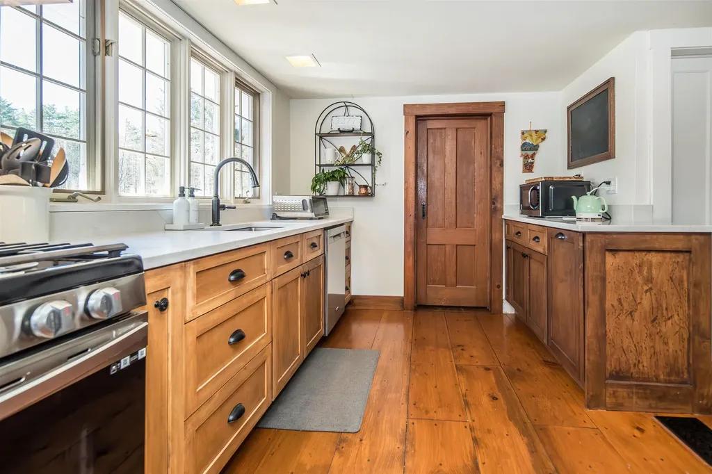 3277 Creek Road Clarendon VT 05759