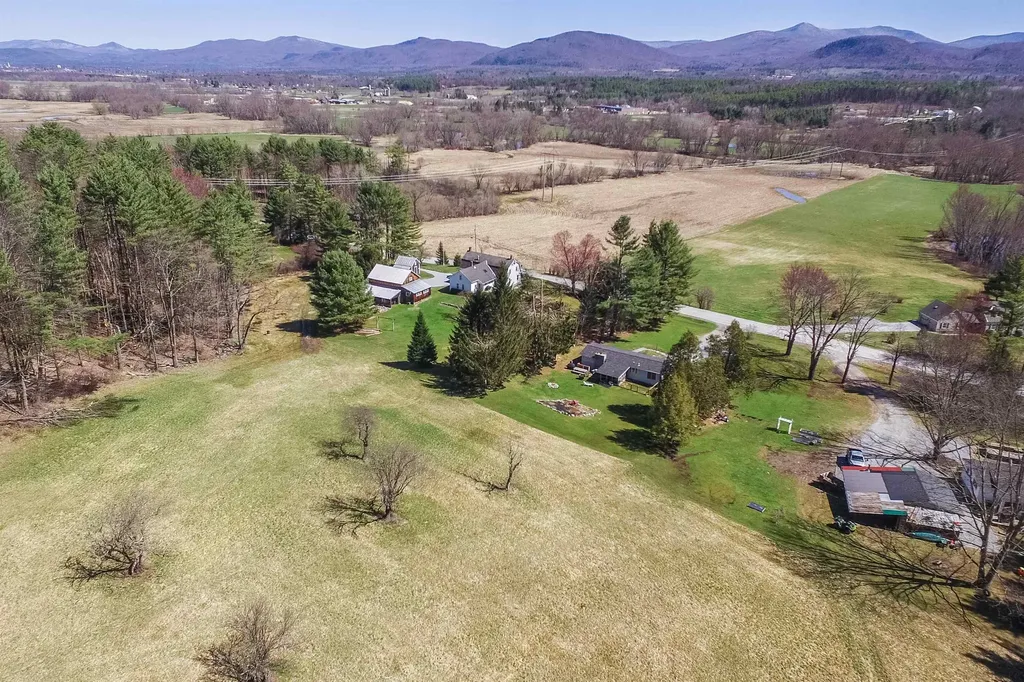 3277 Creek Road Clarendon VT 05759