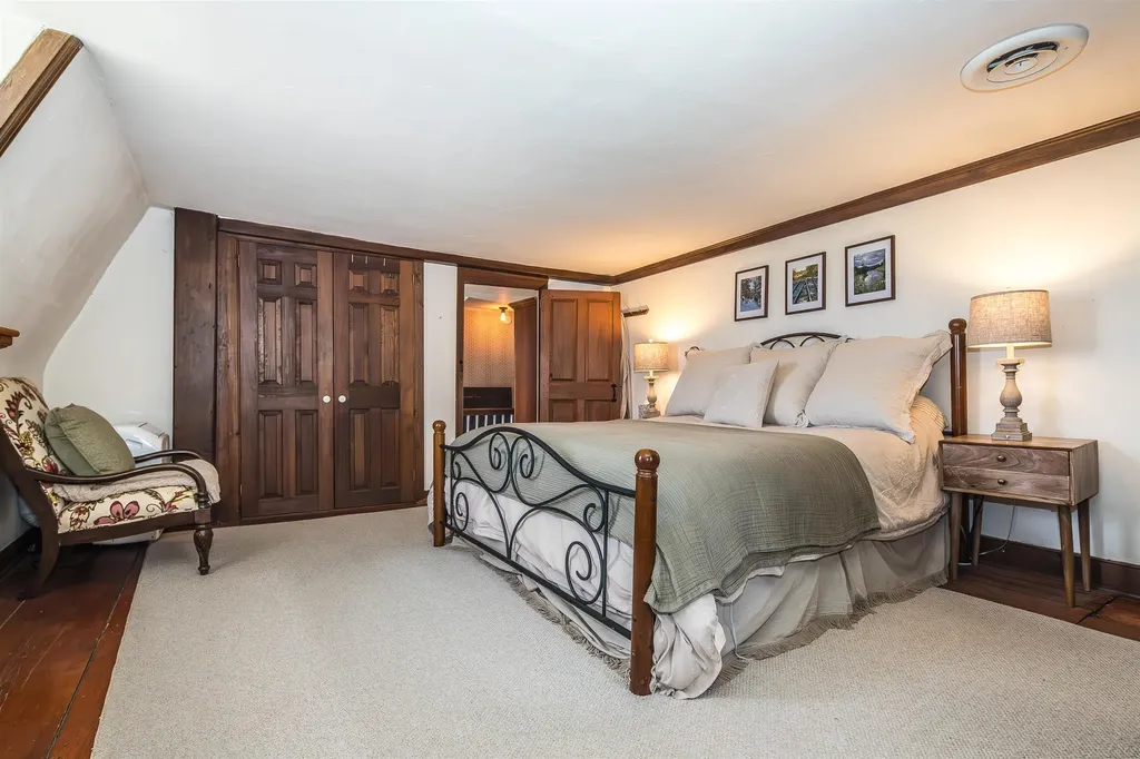 3277 Creek Road Clarendon VT 05759