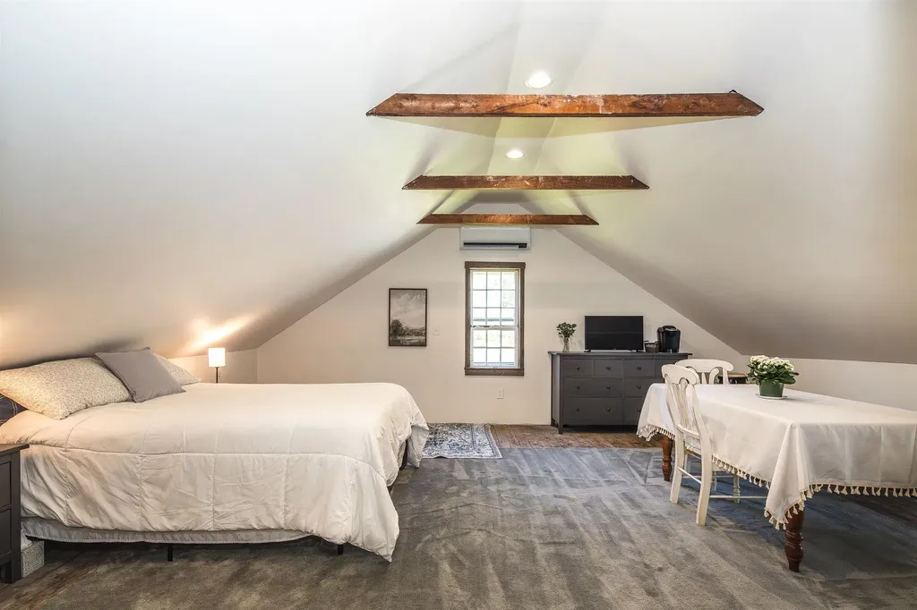 3277 Creek Road Clarendon VT 05759