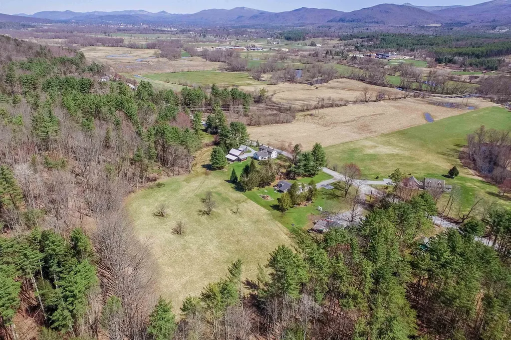 3277 Creek Road Clarendon VT 05759