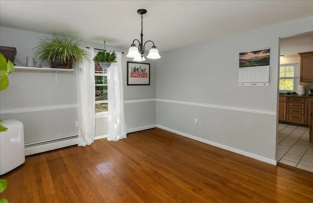 6 Pingree Hill Road Derry NH 03038