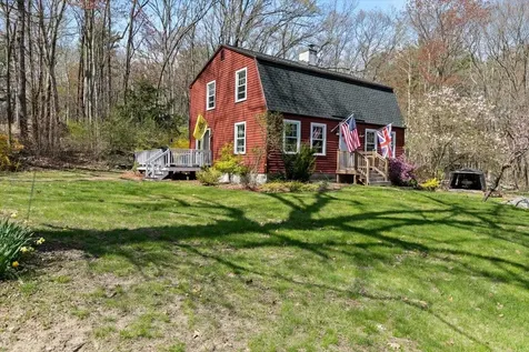 6 Pingree Hill Road Derry NH 03038