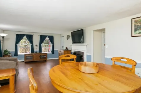 6 Pingree Hill Road Derry NH 03038