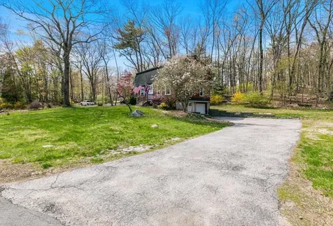 6 Pingree Hill Road Derry NH 03038