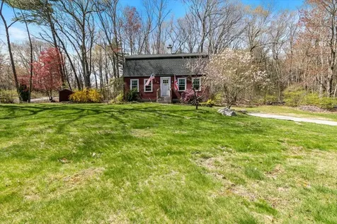 6 Pingree Hill Road Derry NH 03038