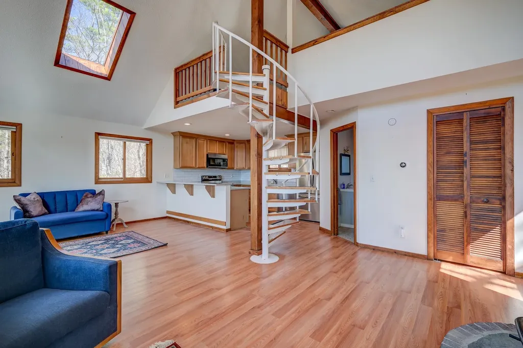 27 Upper Lake View Drive Madison NH 03849