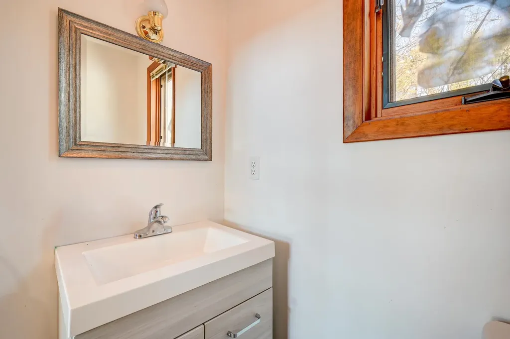 27 Upper Lake View Drive Madison NH 03849