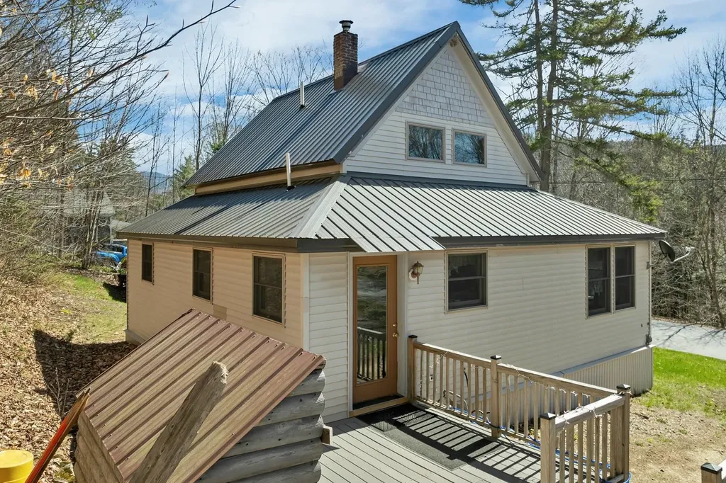 151/155 Mill Brook Road Thornton NH 03285