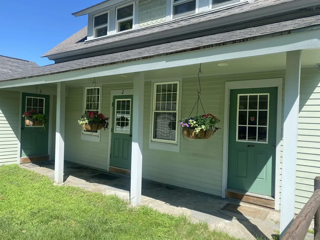5863 Vermont Route 14 Royalton VT 05068