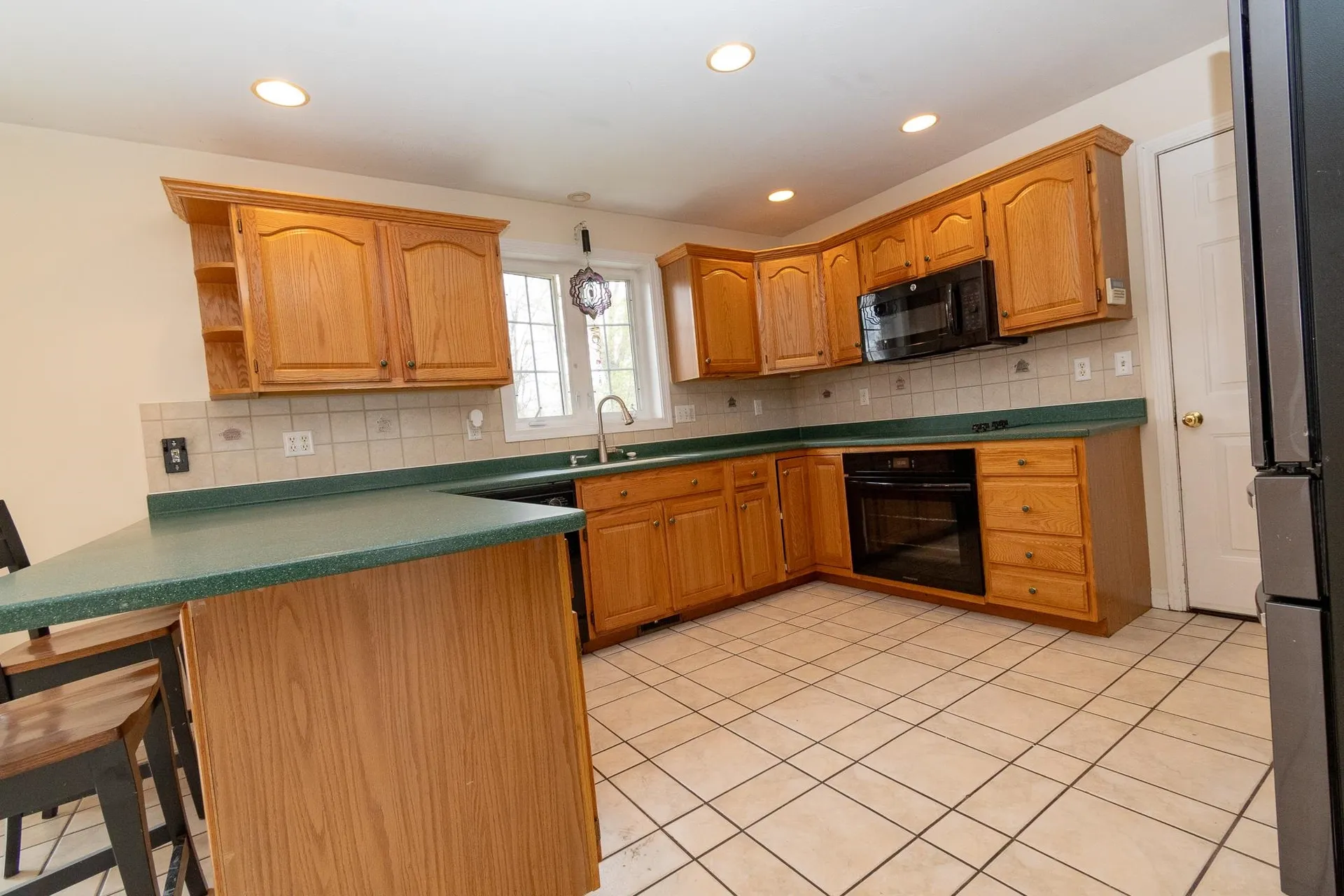 29 Mclane Lane Manchester NH 03104