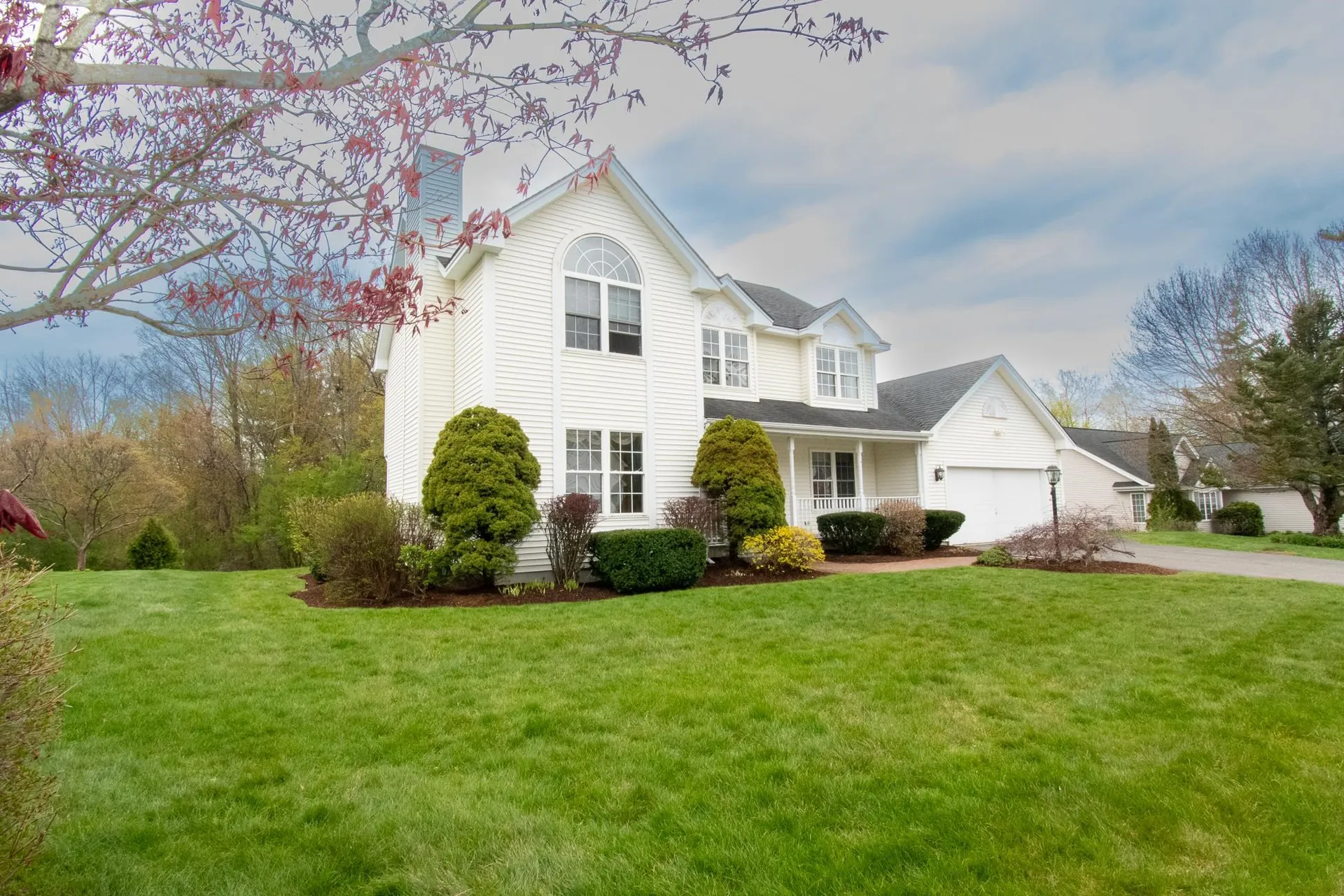 29 Mclane Lane Manchester NH 03104