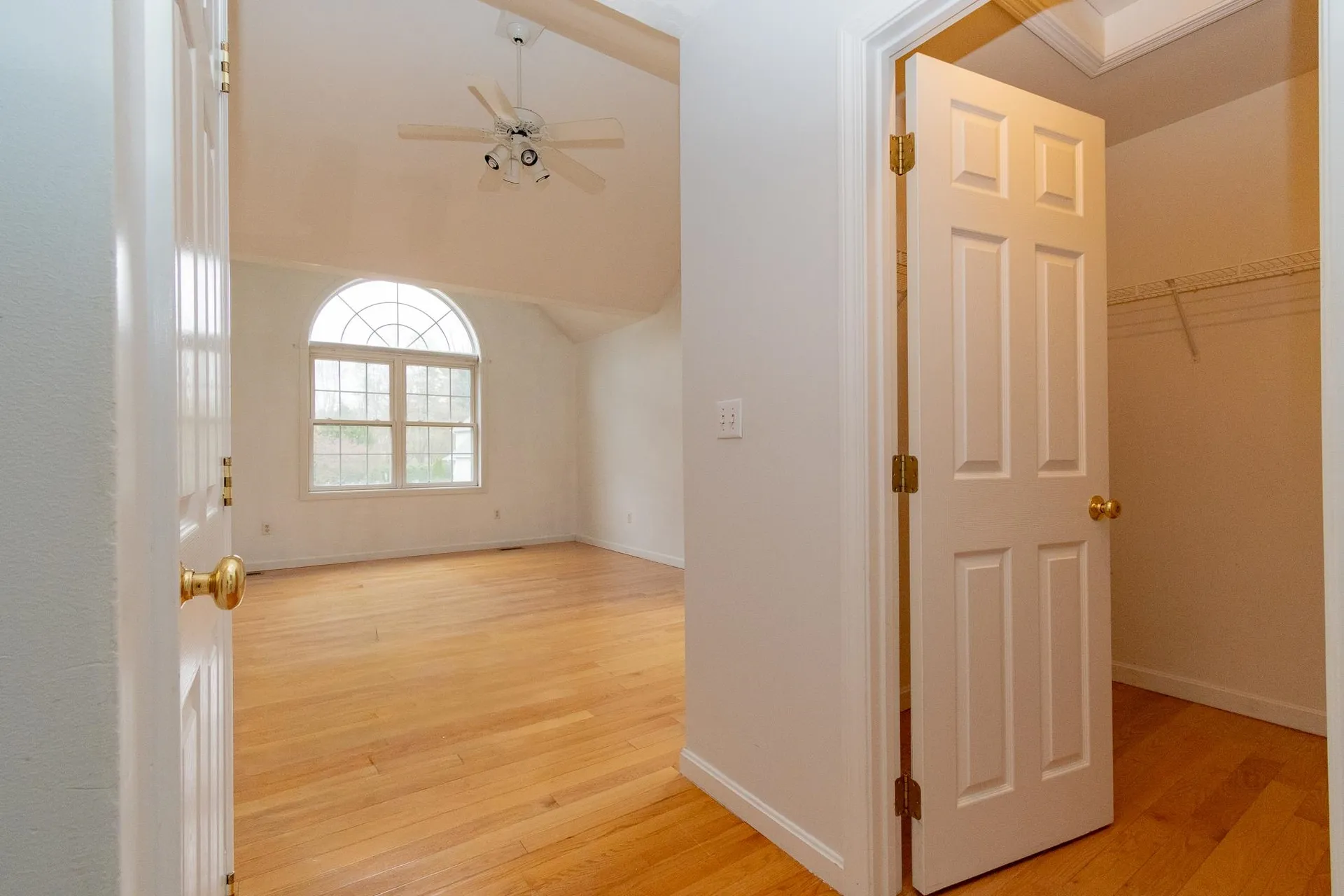 29 Mclane Lane Manchester NH 03104