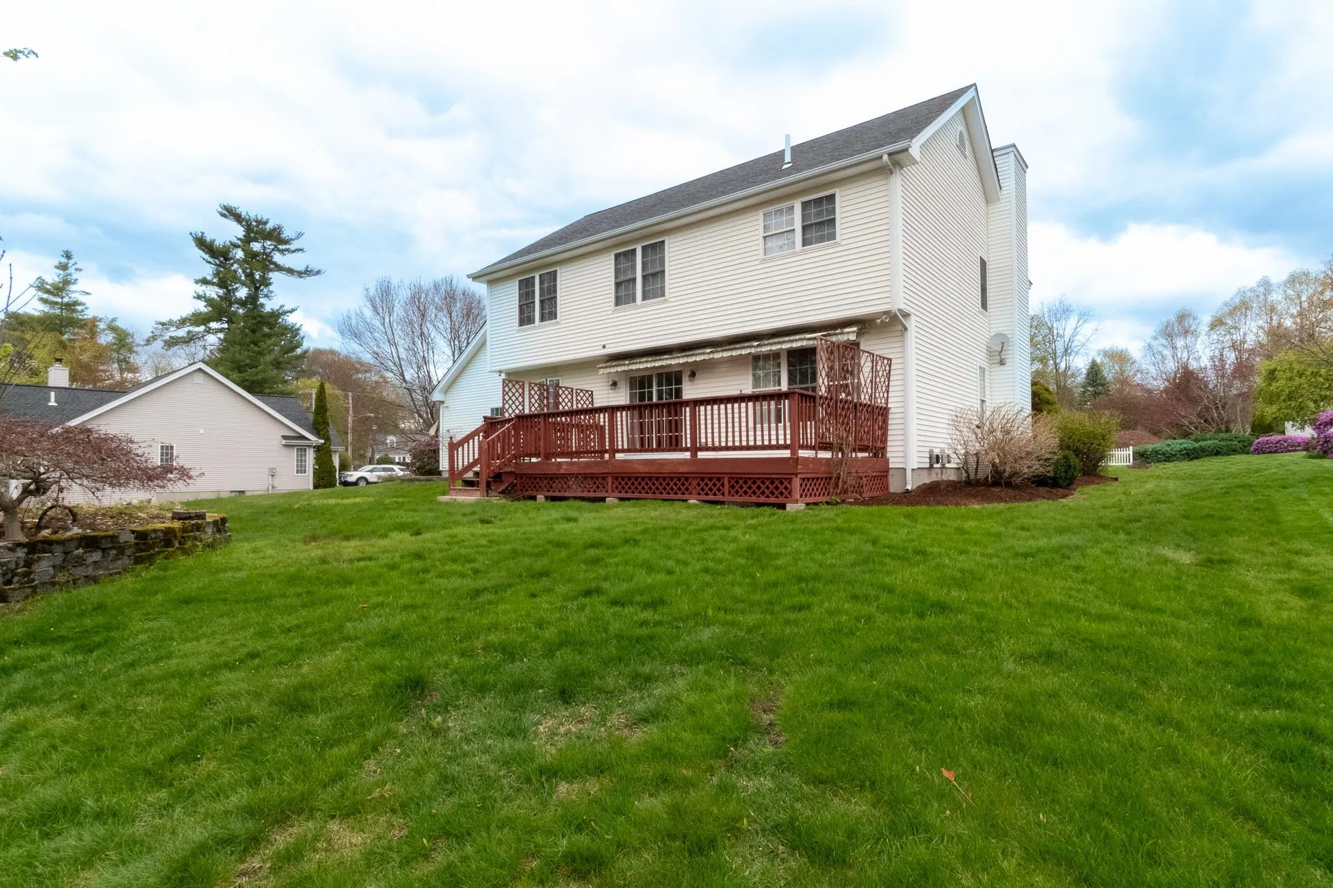 29 Mclane Lane Manchester NH 03104