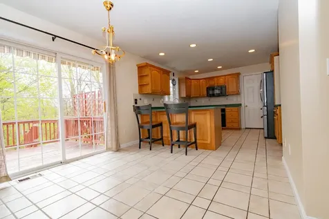29 Mclane Lane Manchester NH 03104