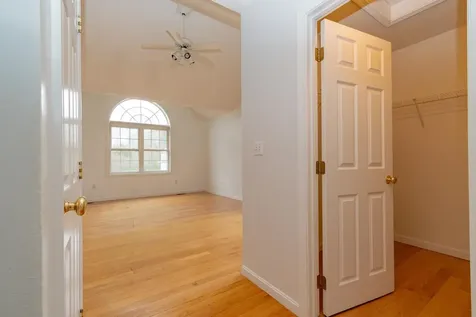 29 Mclane Lane Manchester NH 03104