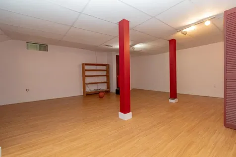 29 Mclane Lane Manchester NH 03104