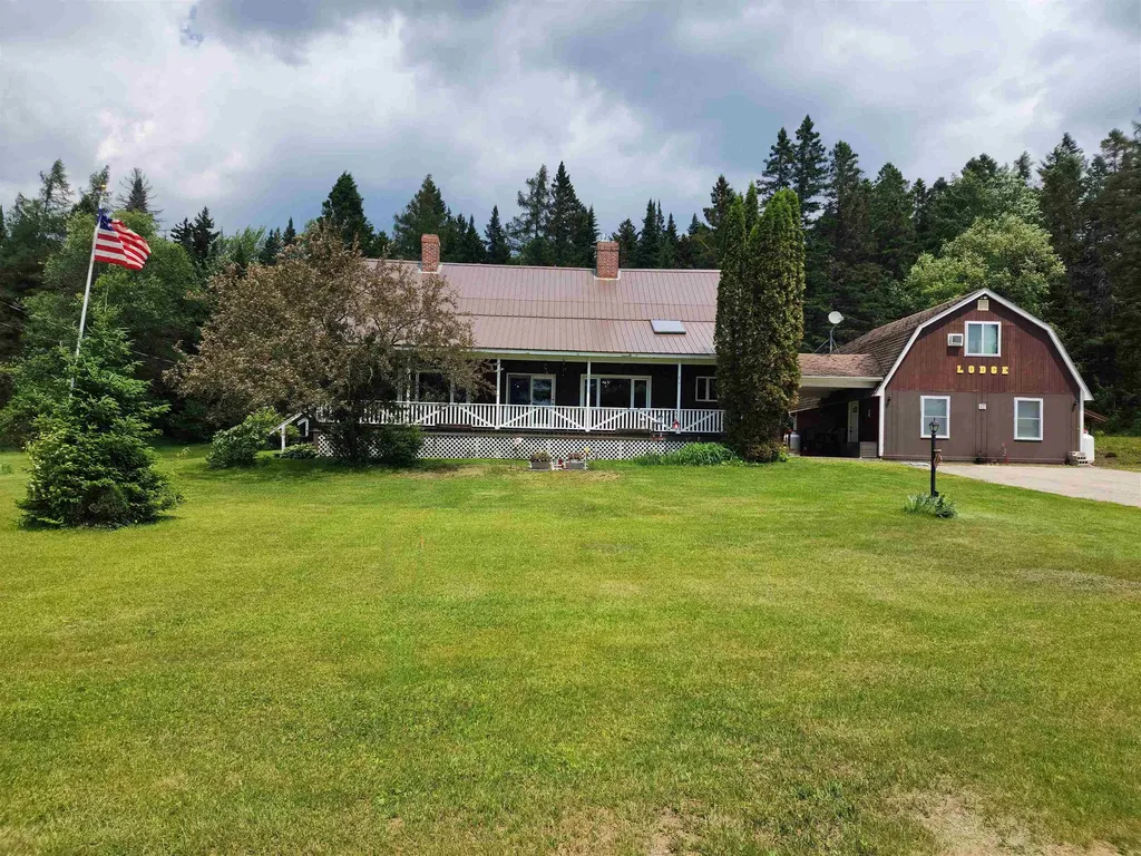 63 Hall Road Errol NH 03579