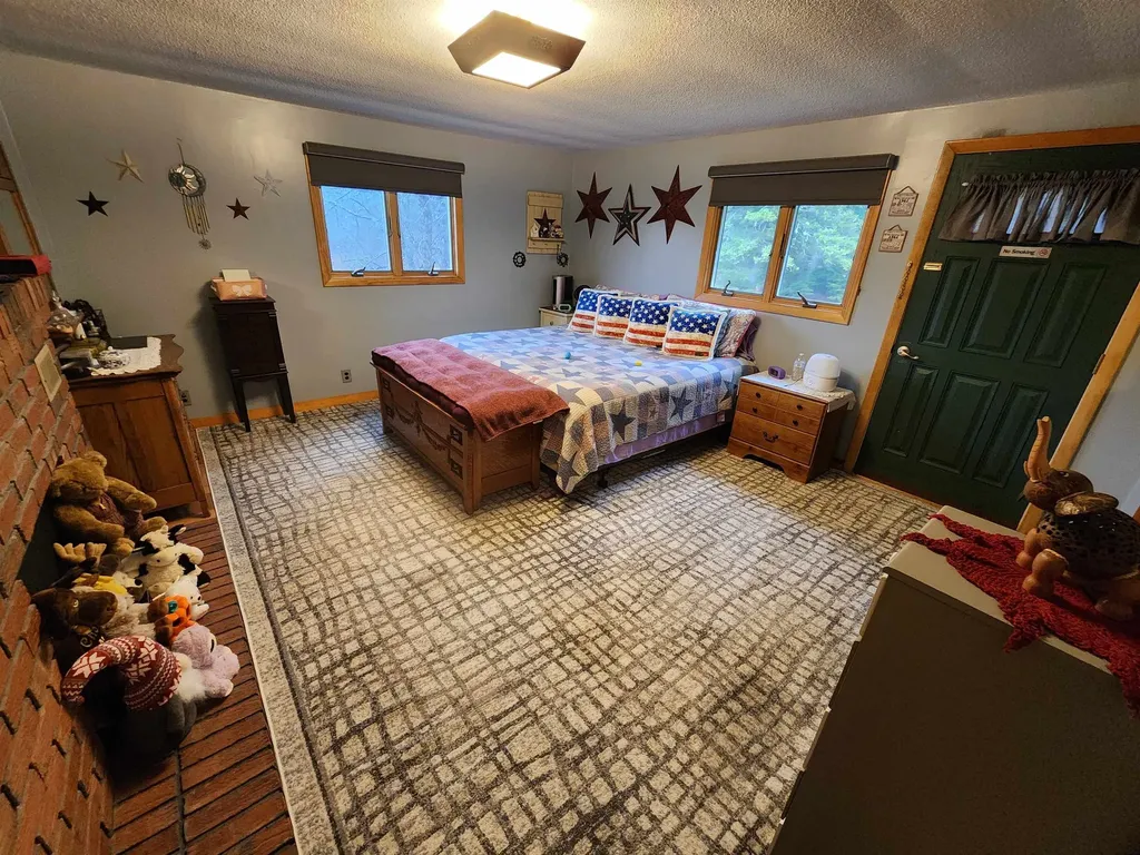 63 Hall Road Errol NH 03579