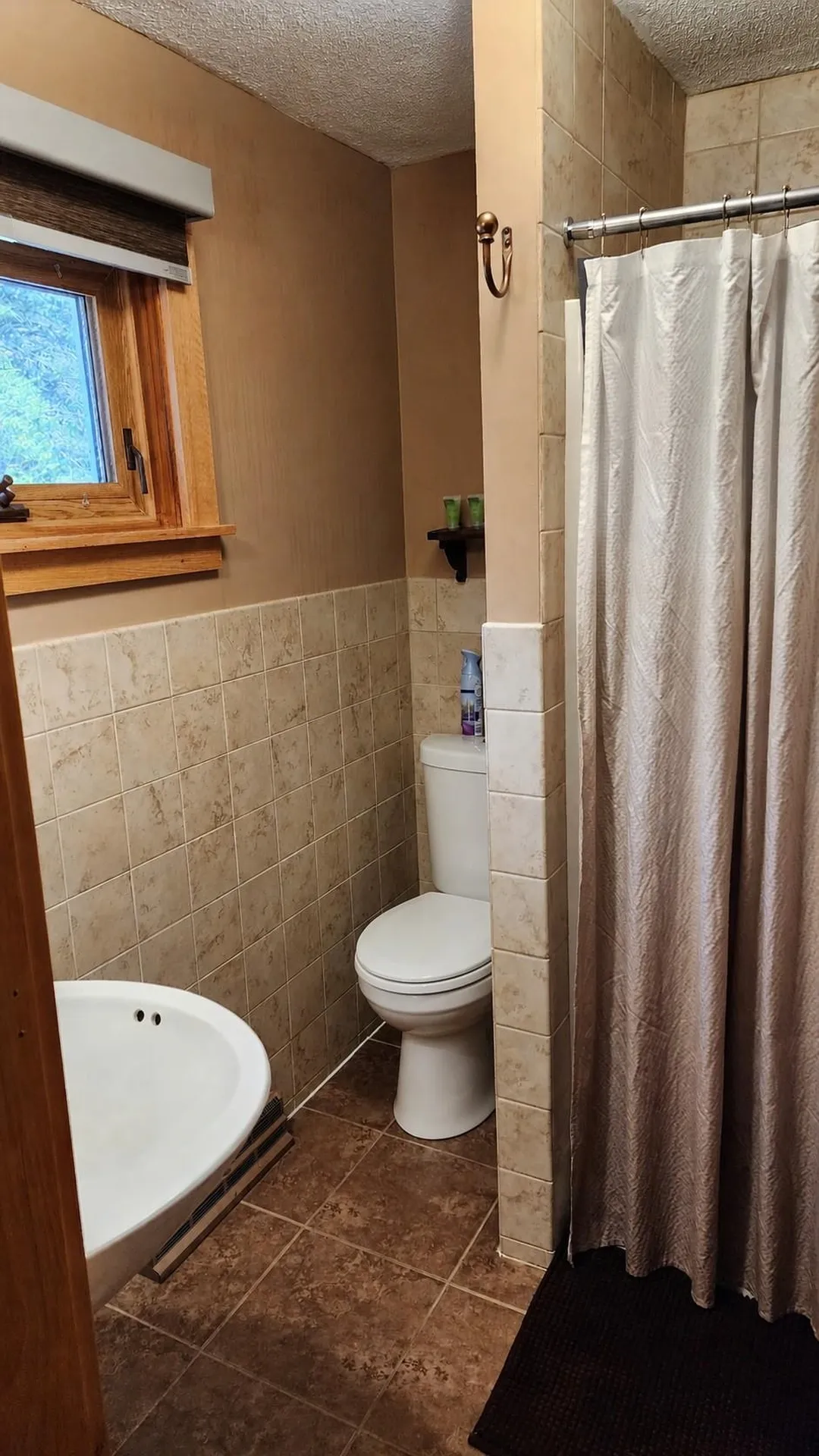 63 Hall Road Errol NH 03579