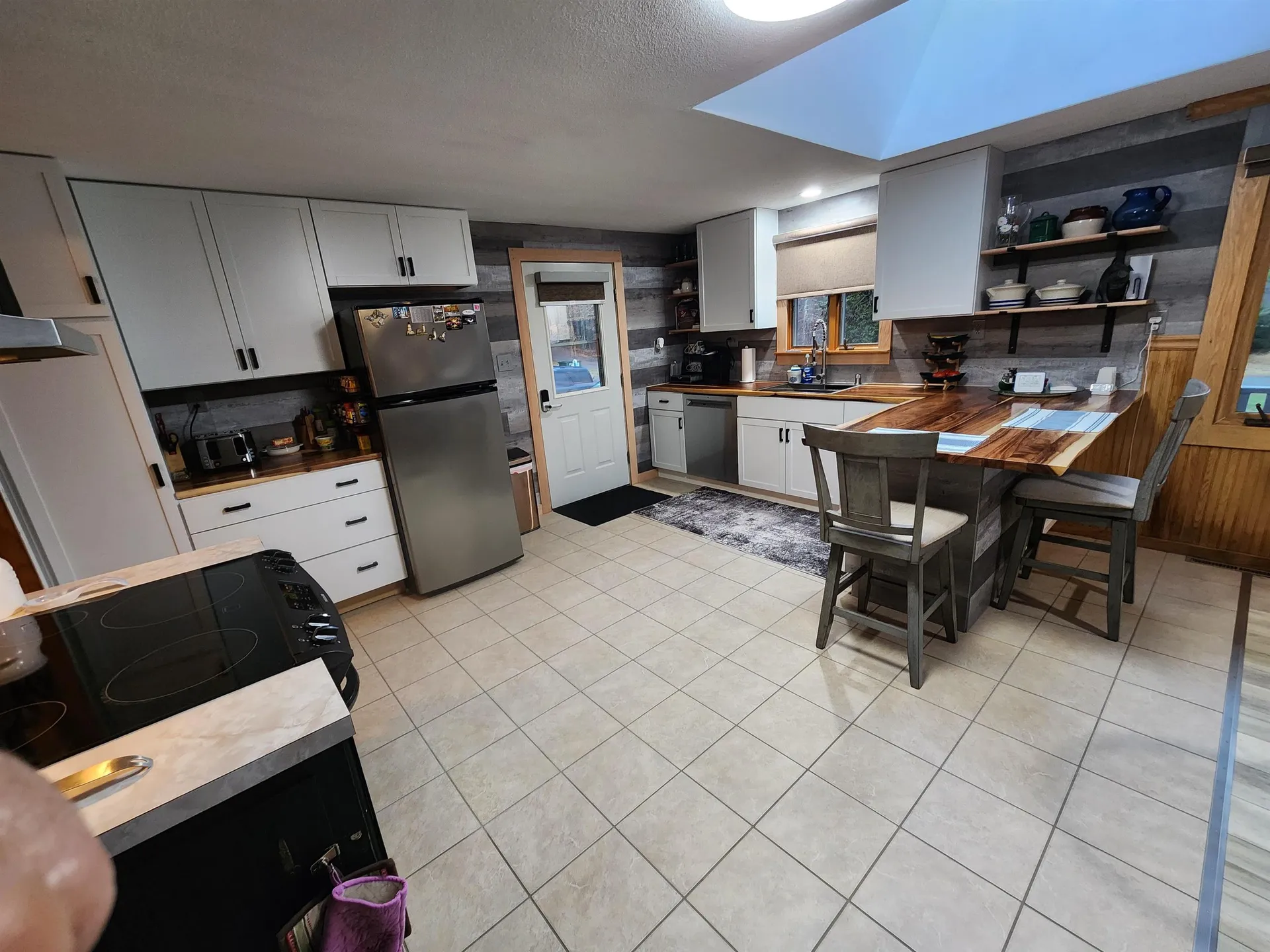 63 Hall Road Errol NH 03579