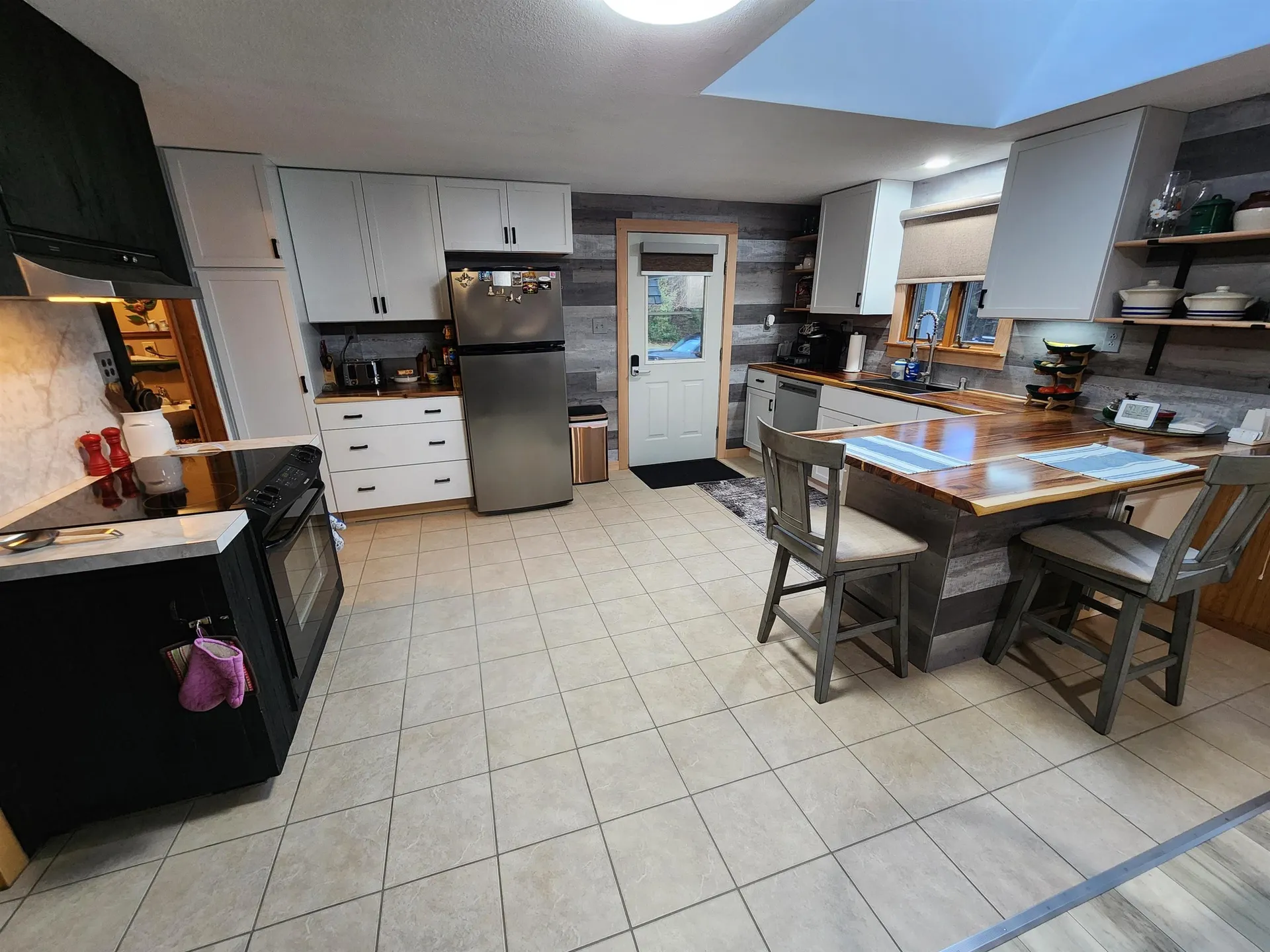 63 Hall Road Errol NH 03579