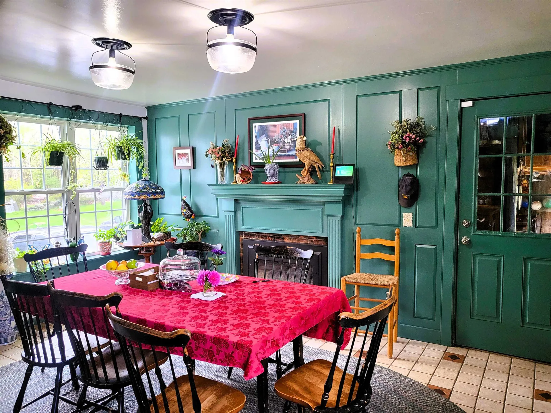 19 Raymond Road Deerfield NH 03037