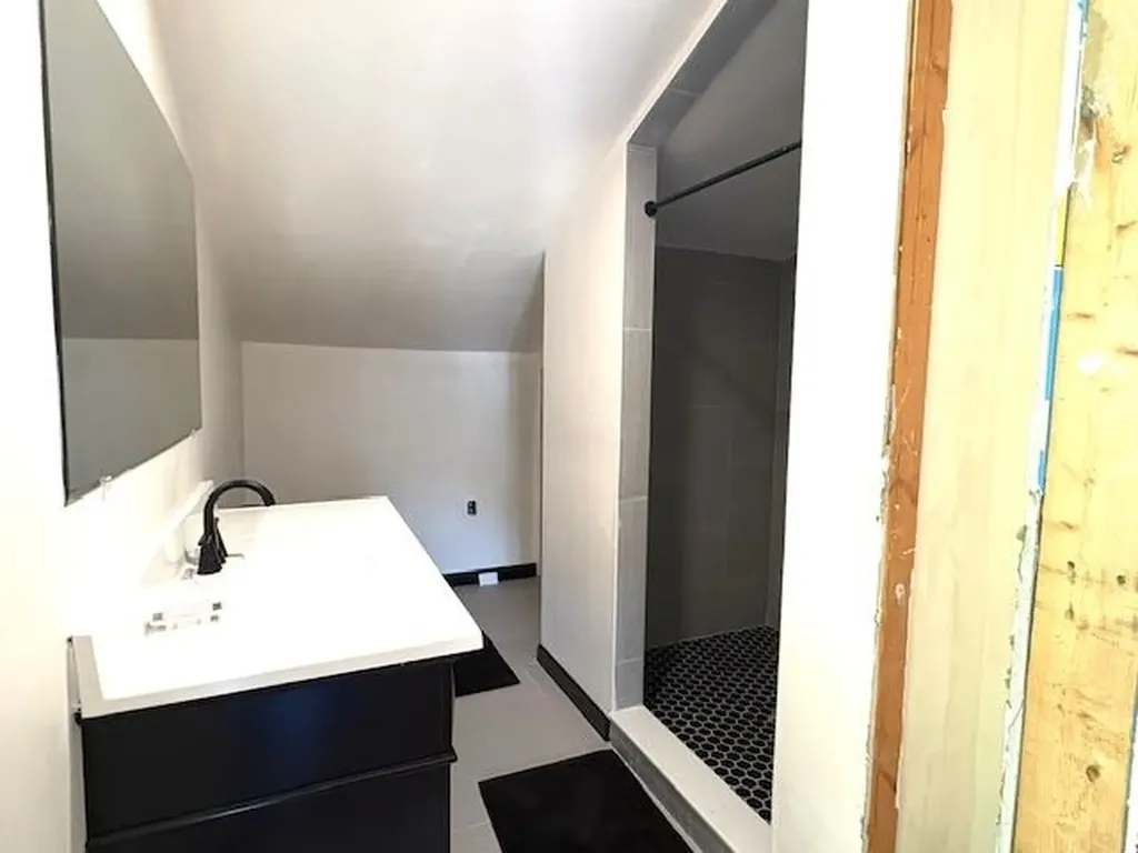 110 Millville Circle Salem NH 03079