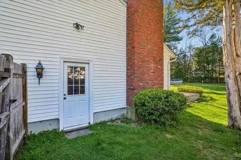71 River Road Allenstown NH 03275