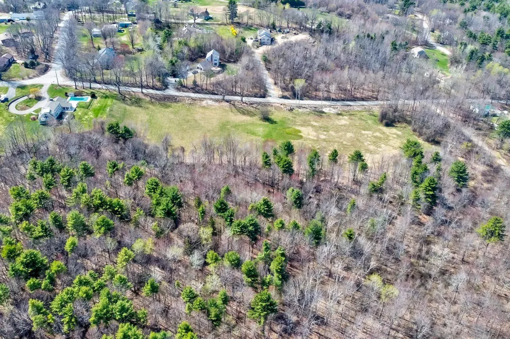 21/33 Wild Acres Road Gilford NH 03249
