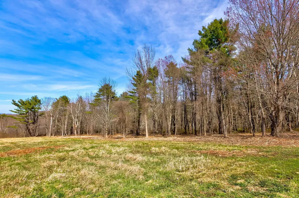 21/33 Wild Acres Road Gilford NH 03249