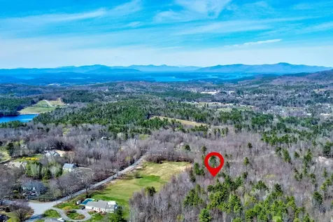 21/33 Wild Acres Road Gilford NH 03249