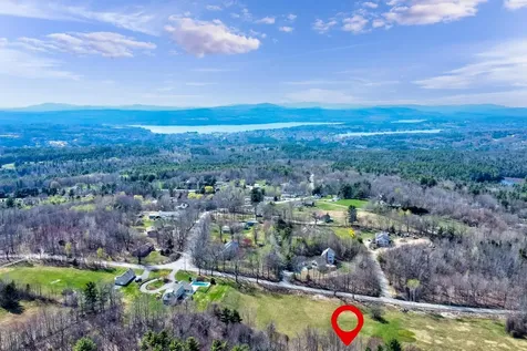 21/33 Wild Acres Road Gilford NH 03249