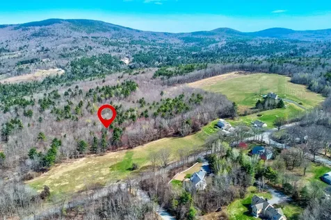 21/33 Wild Acres Road Gilford NH 03249