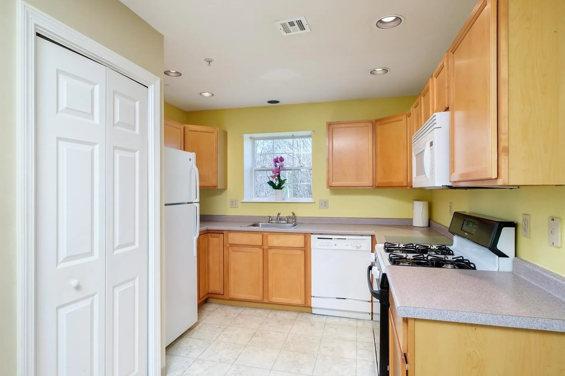 3 Tampa Drive Rochester NH 03867