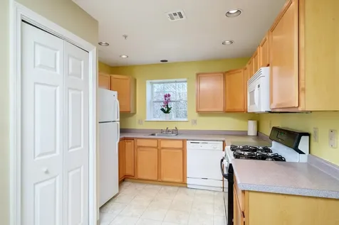 3 Tampa Drive Rochester NH 03867