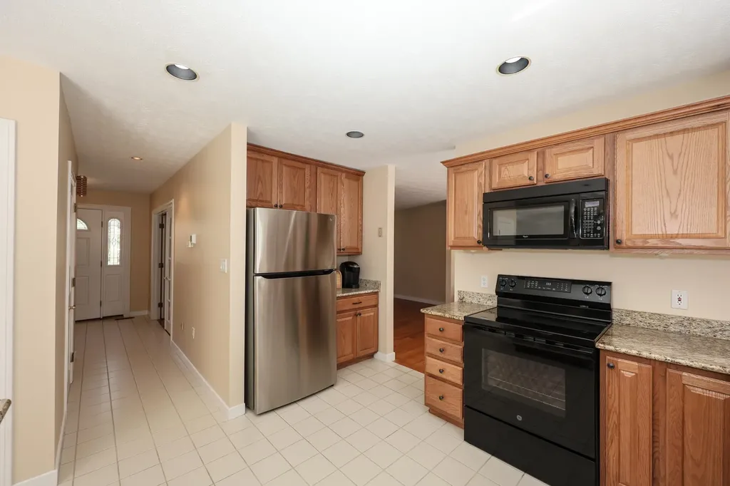 26 Preserve Drive Nashua NH 03064