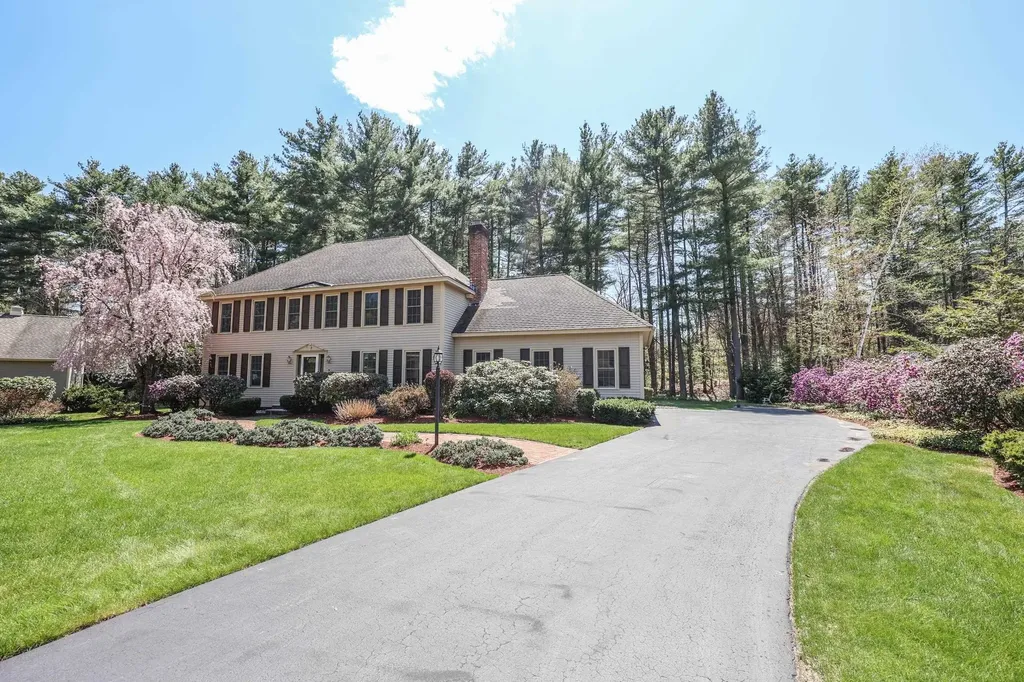 26 Preserve Drive Nashua NH 03064