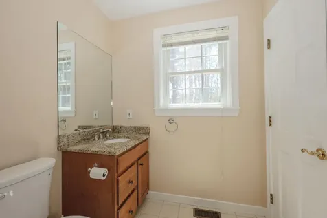26 Preserve Drive Nashua NH 03064