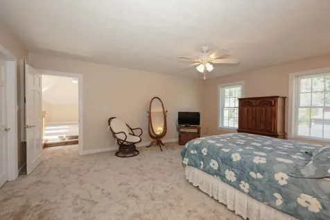 26 Preserve Drive Nashua NH 03064