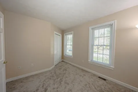 26 Preserve Drive Nashua NH 03064