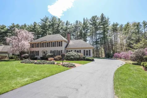 26 Preserve Drive Nashua NH 03064