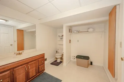 26 Preserve Drive Nashua NH 03064