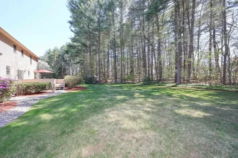 26 Preserve Drive Nashua NH 03064
