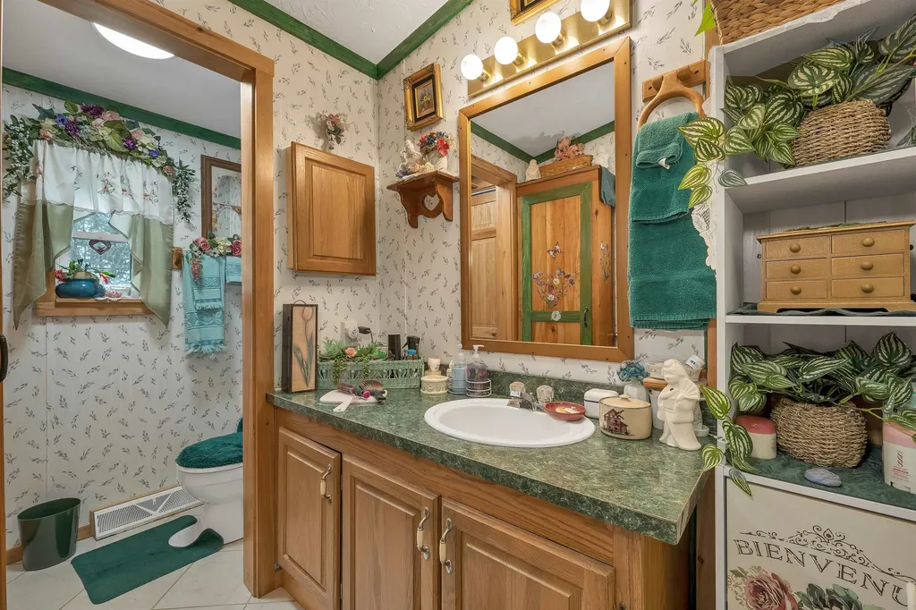 112 North Ashland Road Ashland NH 03217