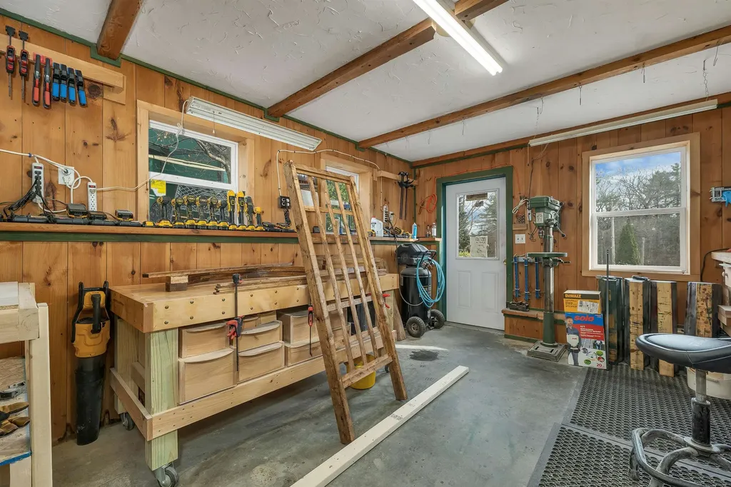 112 North Ashland Road Ashland NH 03217