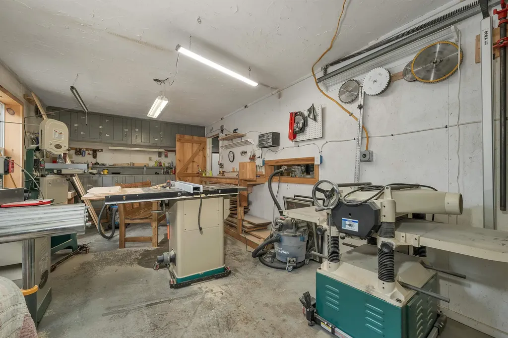 112 North Ashland Road Ashland NH 03217