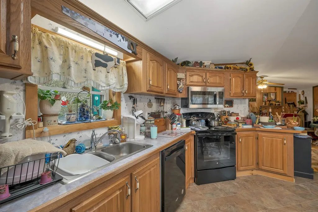 112 North Ashland Road Ashland NH 03217